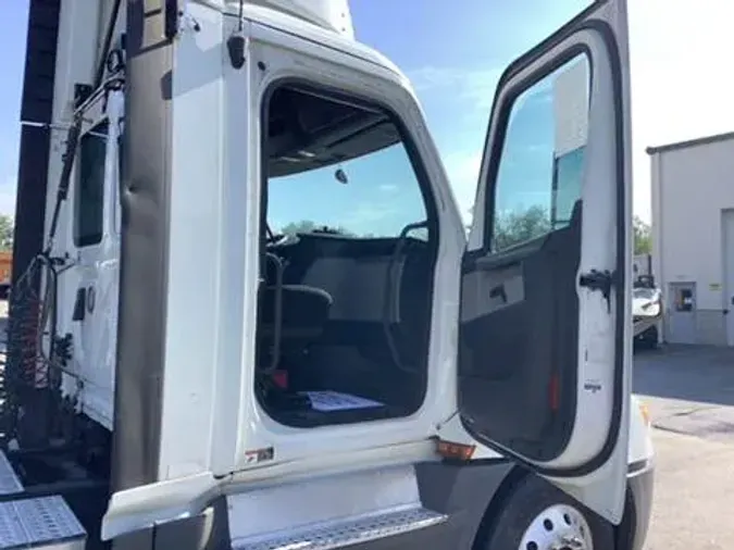 2019 Freightliner Cascadia