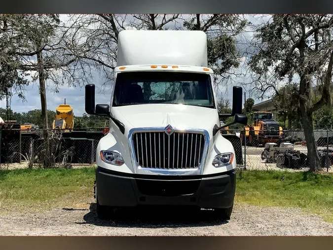 2019 INT LT625 6x4