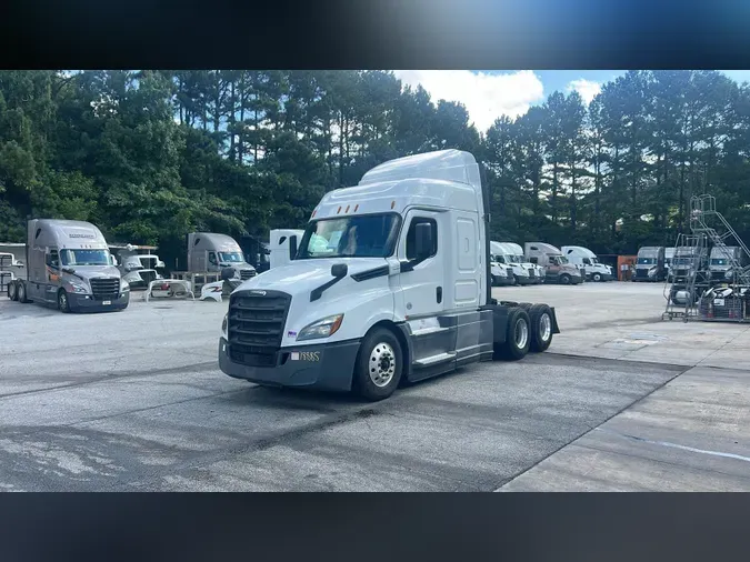 2019 Freightliner Cascadia 126