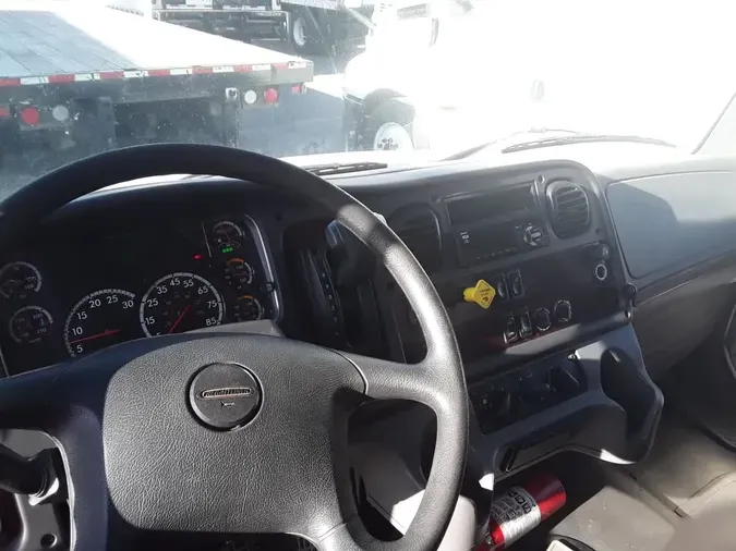 2020 FREIGHTLINER/MERCEDES M2 106