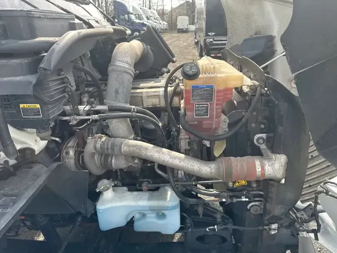 2019 NAVISTAR INTERNATIONAL RH613 DAYCAB S/A