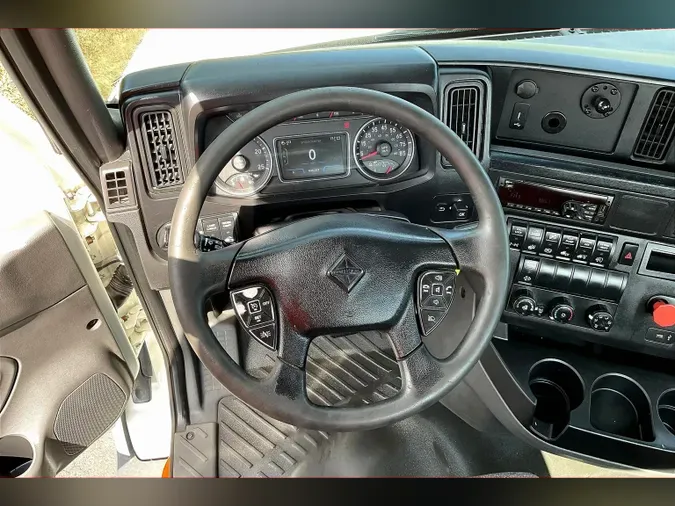 2021 INT LT625 6x4