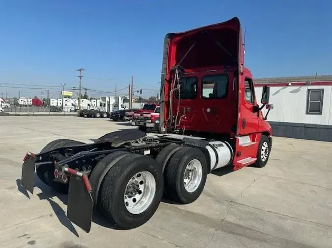 2018 Freightliner Cascadia