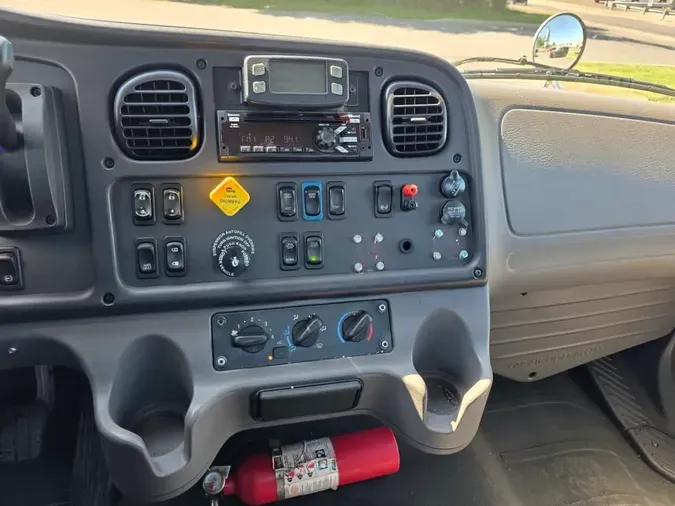 2021 FREIGHTLINER/MERCEDES M2 1065a06009b2f058a15b0b5aebcd1f20a48