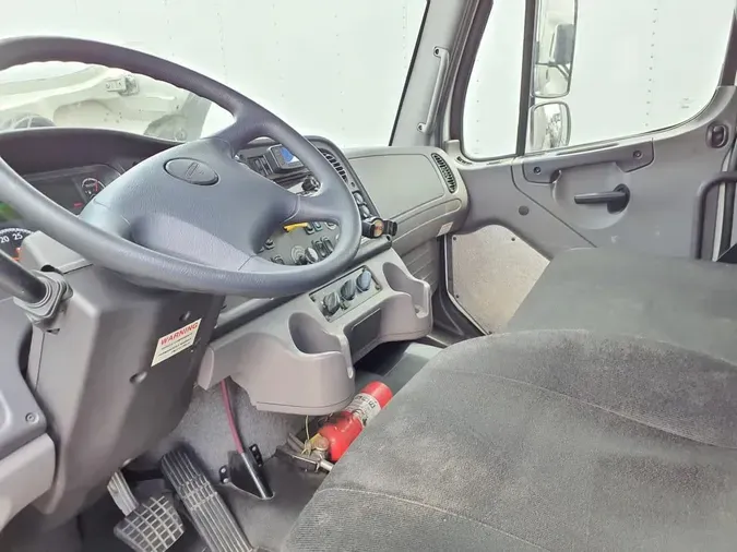 2018 FREIGHTLINER/MERCEDES M2 106