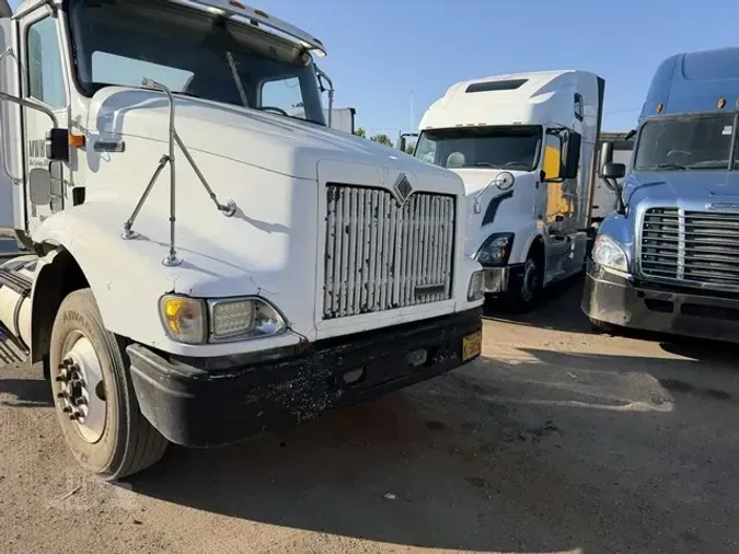 2001 INTERNATIONAL 9100