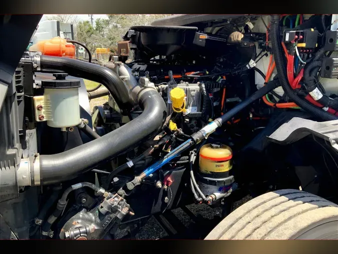 2019 INT LT625 6x4