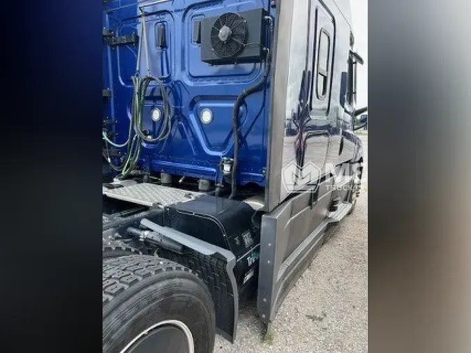 2022 FREIGHTLINER CASCADIA