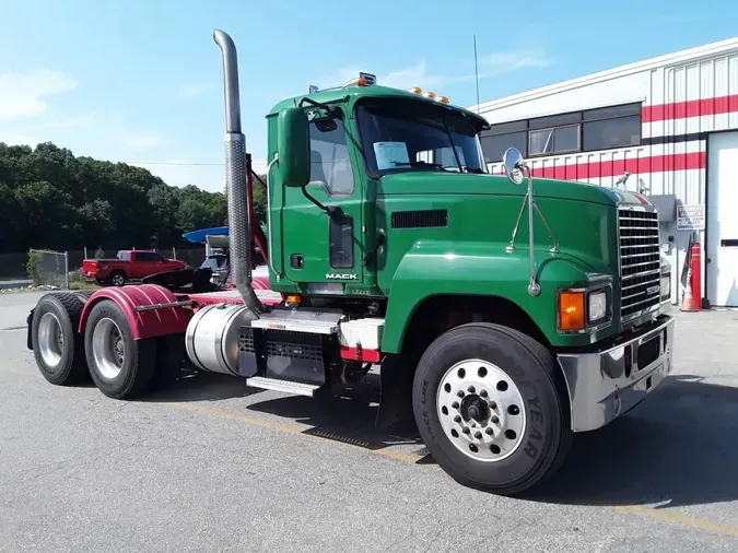 2018 MACK TRUCKS, INC. CHU613