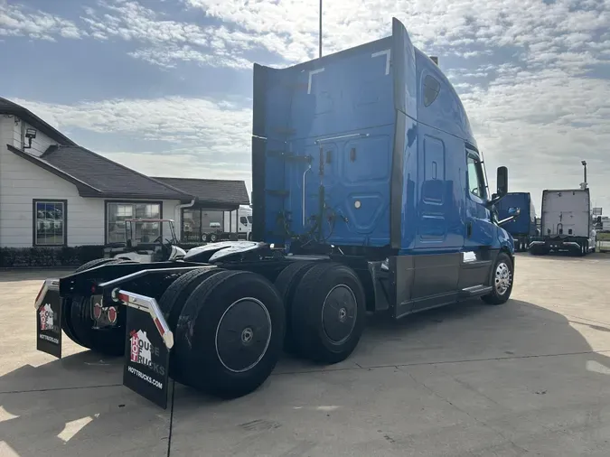 2021 Freightliner Cascadia