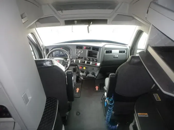 2022 Kenworth T680