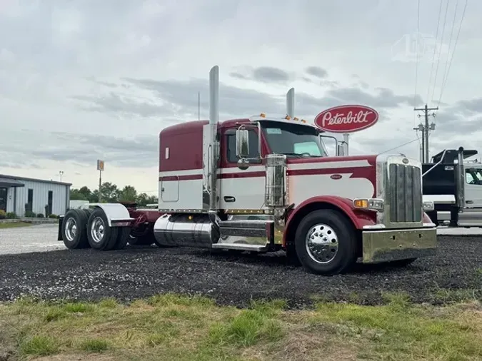 2027 PETERBILT 589