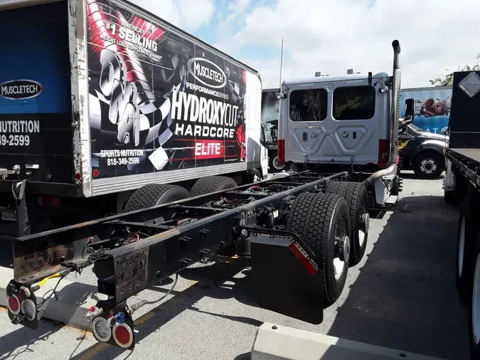 2020 FREIGHTLINER/MERCEDES NEW CASCADIA 116