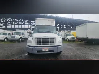 2017 FREIGHTLINER/MERCEDES M2 106