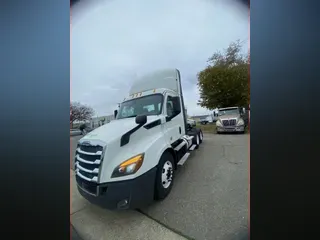 2020 FREIGHTLINER/MERCEDES NEW CASCADIA 116