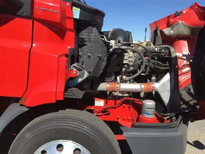 2020 FREIGHTLINER CA116