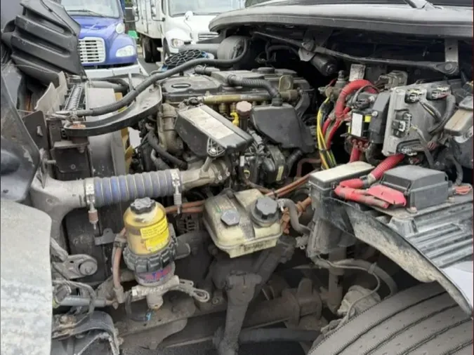 2019 FREIGHTLINER/MERCEDES M2 106