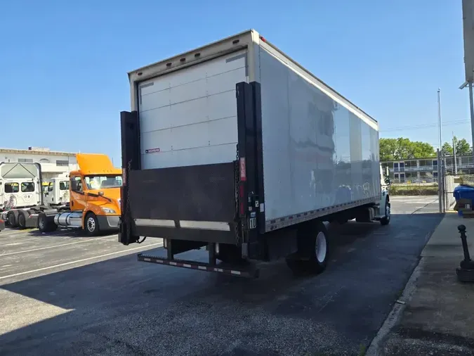 2016 FREIGHTLINER/MERCEDES M2 106
