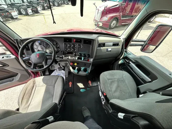 2022 Kenworth T680