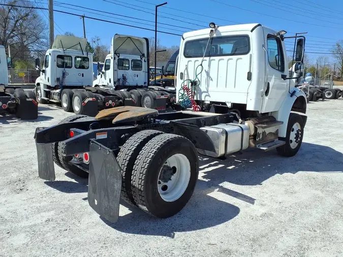 2016 FREIGHTLINER/MERCEDES M2 106