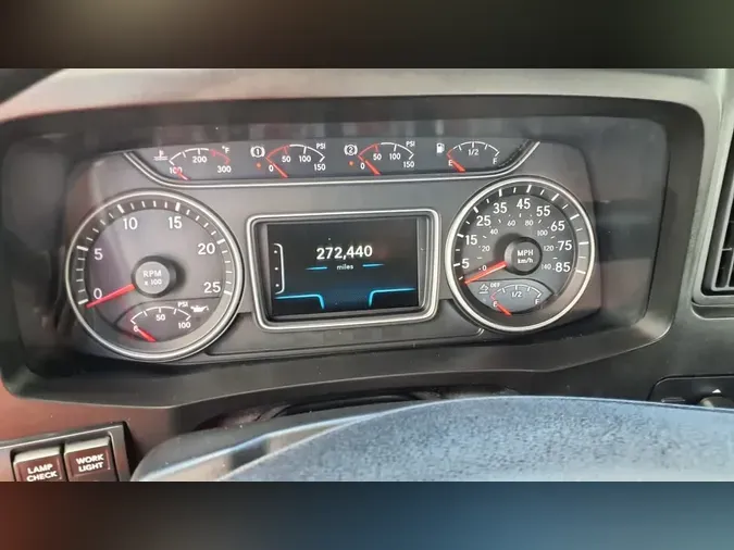 2019 NAVISTAR INTERNATIONAL LT625 DAYCAB T/A5a292430f6bbe6cb0b455cc32c1b9c85