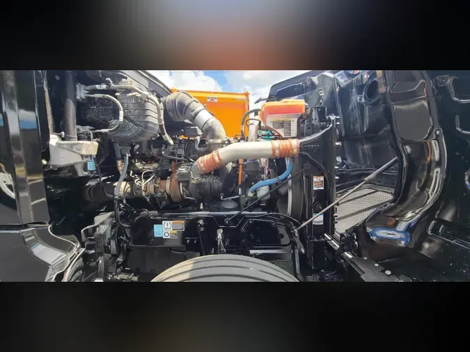 2023 Peterbilt 5675a2e388b3a9275fddd2867daf4fc5a86