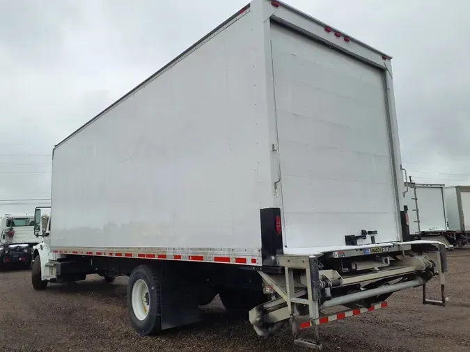 2018 FREIGHTLINER M2 106