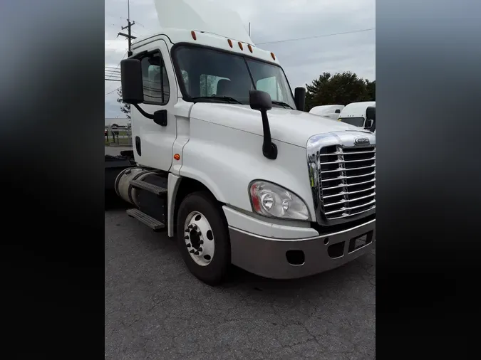 2017 FREIGHTLINER/MERCEDES CASCADIA 125