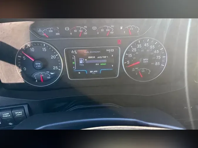 2020 INTERNATIONAL LT