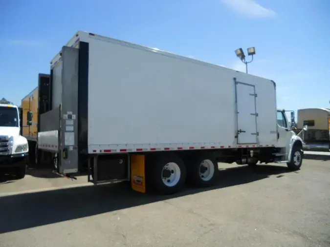 2019 Freightliner Business Class M2 106