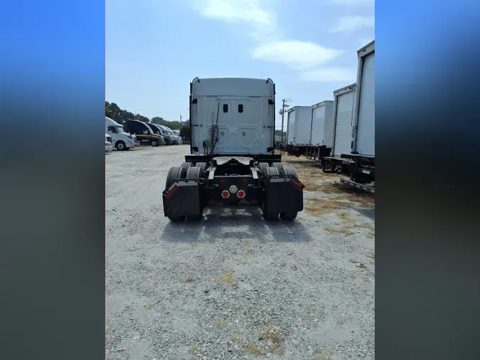 2017 FREIGHTLINER/MERCEDES CASCADIA 125