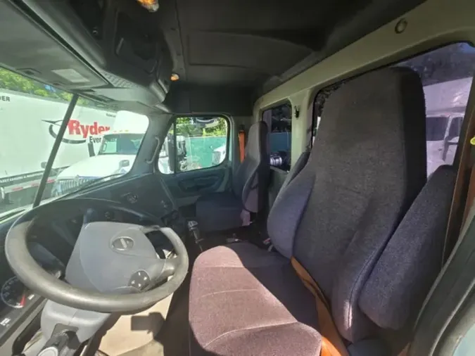 2019 FREIGHTLINER CASCADIA 125