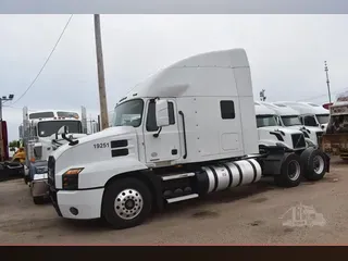 2019 MACK ANTHEM 64T