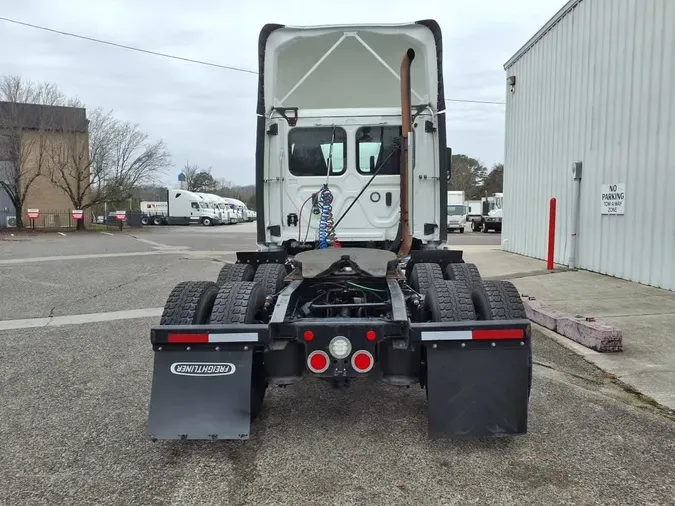 2020 FREIGHTLINER/MERCEDES NEW CASCADIA PX126645a3f2c9f705aabe85cf25bd8f1c30c86