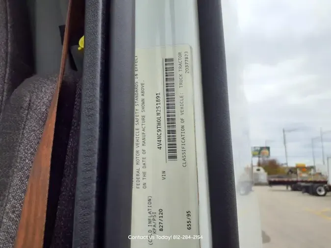 2020 VOLVO VNL64T-760