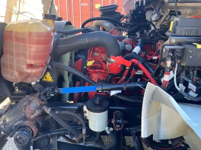 2021 NAVISTAR INTERNATIONAL MV607 (4X2)