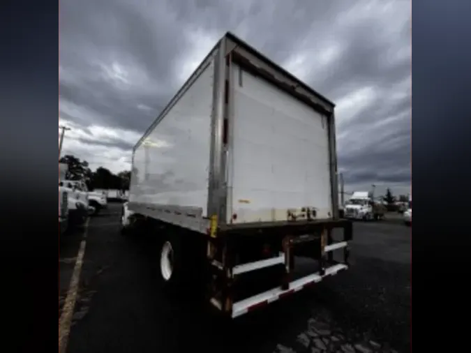 2019 FREIGHTLINER/MERCEDES M2 106