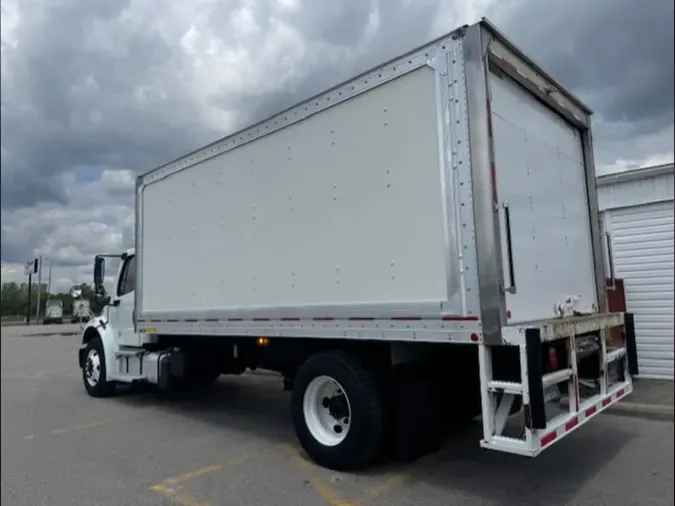 2019 FREIGHTLINER M2 106