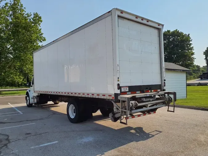2018 FREIGHTLINER M2 106
