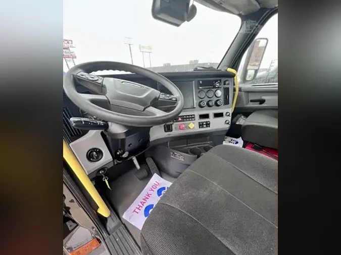 2022 FREIGHTLINER CASCADIA 116