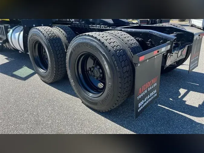 2018 INTERNATIONAL RH613