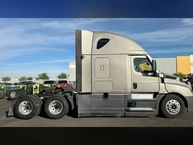 2024 Freightliner Cascadia 1265a5b22c28974f313115e552952cf4f7a