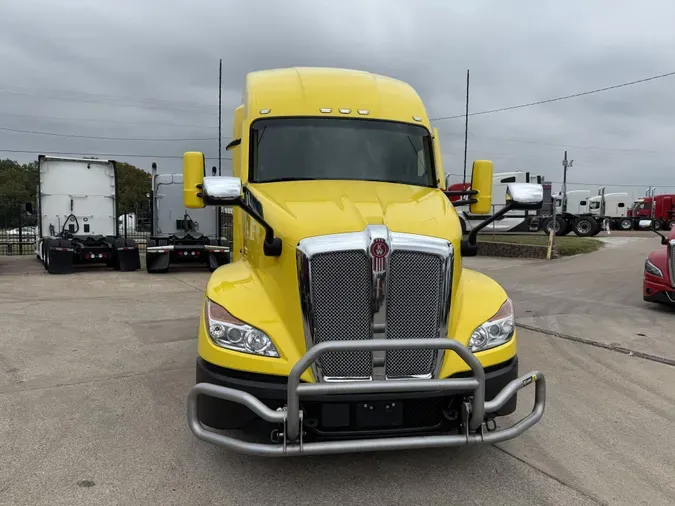 2023 Kenworth T680