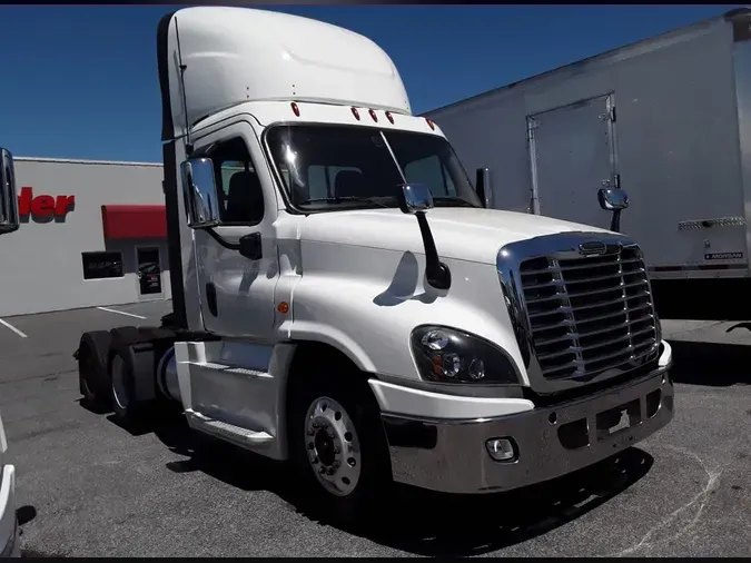 2019 FREIGHTLINER/MERCEDES CASCADIA 125