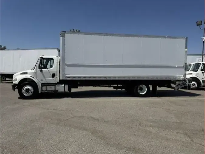2019 Freightliner Business Class M2 106