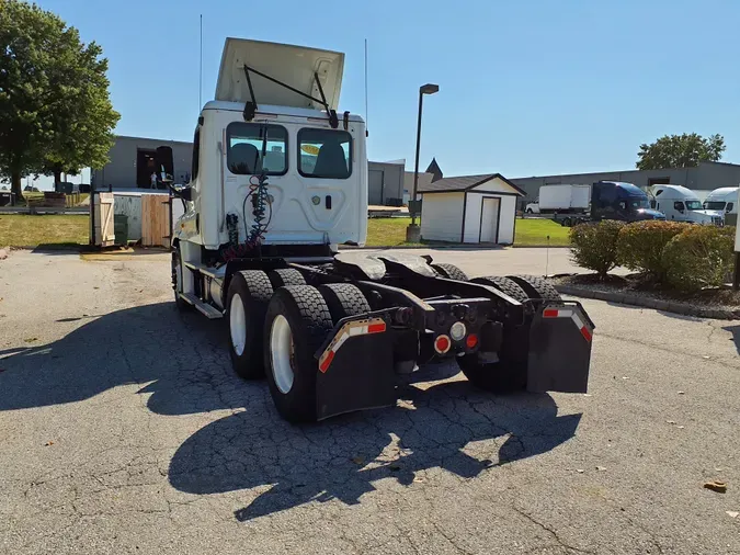 2018 FREIGHTLINER/MERCEDES CASCADIA 125