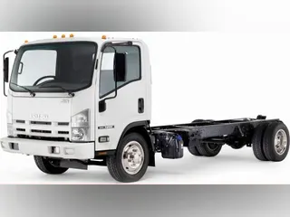 2022 Isuzu NRR