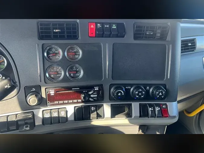 2021 KENWORTH T680