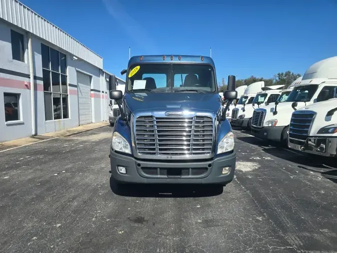 2018 FREIGHTLINER/MERCEDES CASCADIA 113