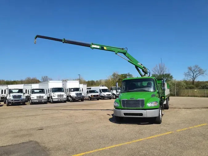 2014 FREIGHTLINER/MERCEDES M2 106